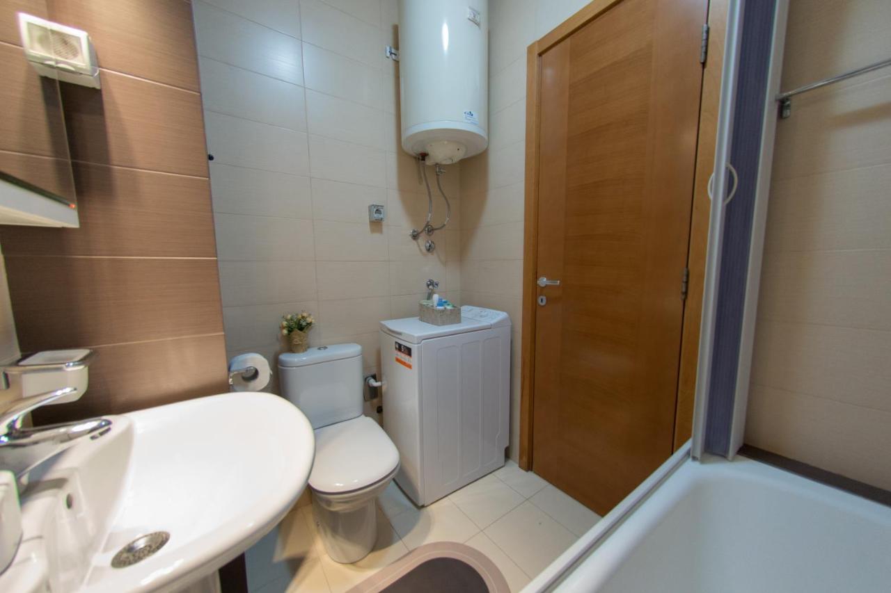 City Nest Apartment Podgoriţa Exterior foto